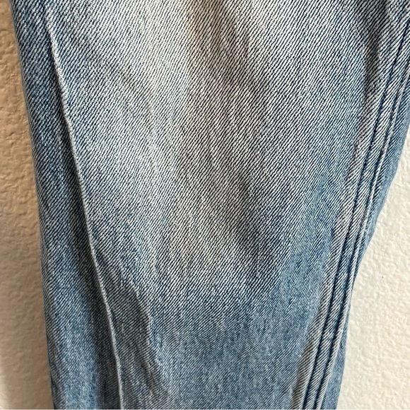 Abercrombie and Fitch curve love high rise mom jeans size 26 light distressing - Picture 7 of 14